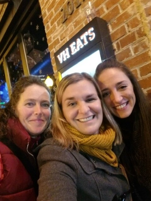 TheHelloFound's tweet photo. Shoutout to our Colorado #THFers who enjoyed a night out together! #Teletherapist https://t.co/1LqRceyRD4