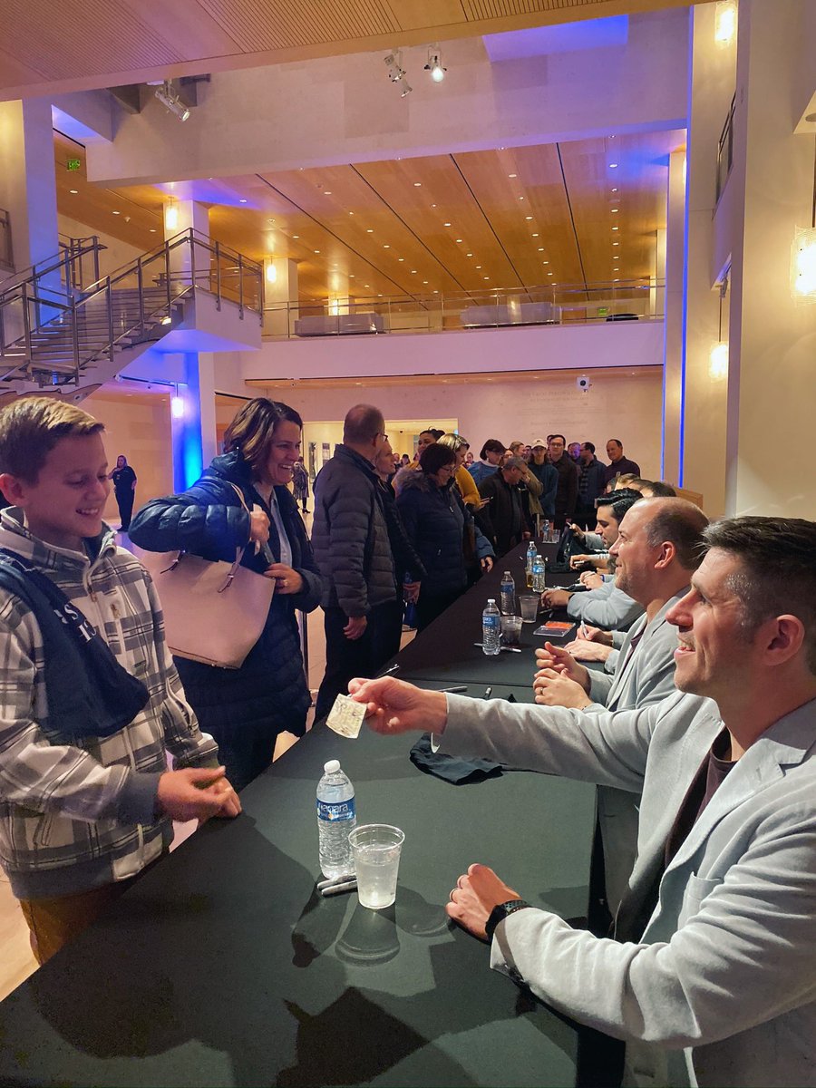 SNCmusic's tweet photo. Day 5 of no #OpenBarTour.... we miss you guys. Is it March 27th yet? https://t.co/JOd8t9bhPn