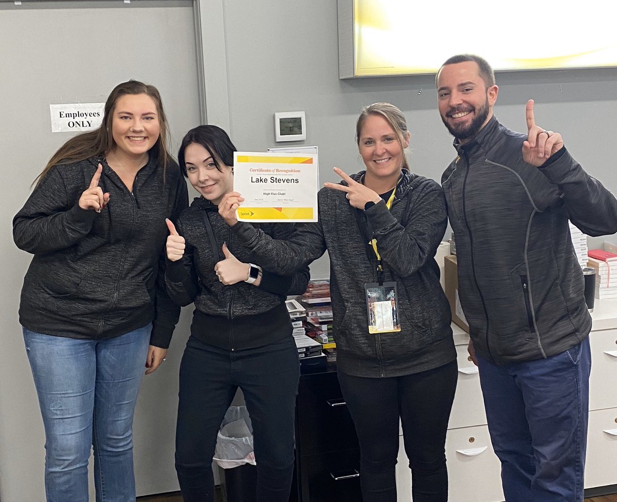The Lake Stevens store continues to drive spectacular sales results while providing an exceptional customer experience! Awesome work by SM Abbey! Green across the board for Scorecard in December and so far in January👏😃 #PNW #SprintFam <a href="/mitchybluberry/">Michelle Berry</a> @JamesLeeWC @Sprint_Ricky