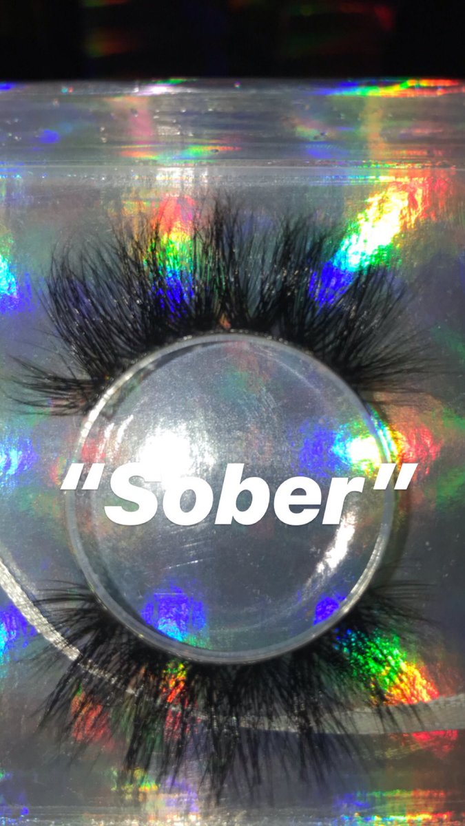 teana_wilson's tweet photo. I now have lashes available for purchase for 10$/each 💋 #facetdbytee #mua #brmua  #lashdealer #shopshopshop https://t.co/PqVneCqL5i