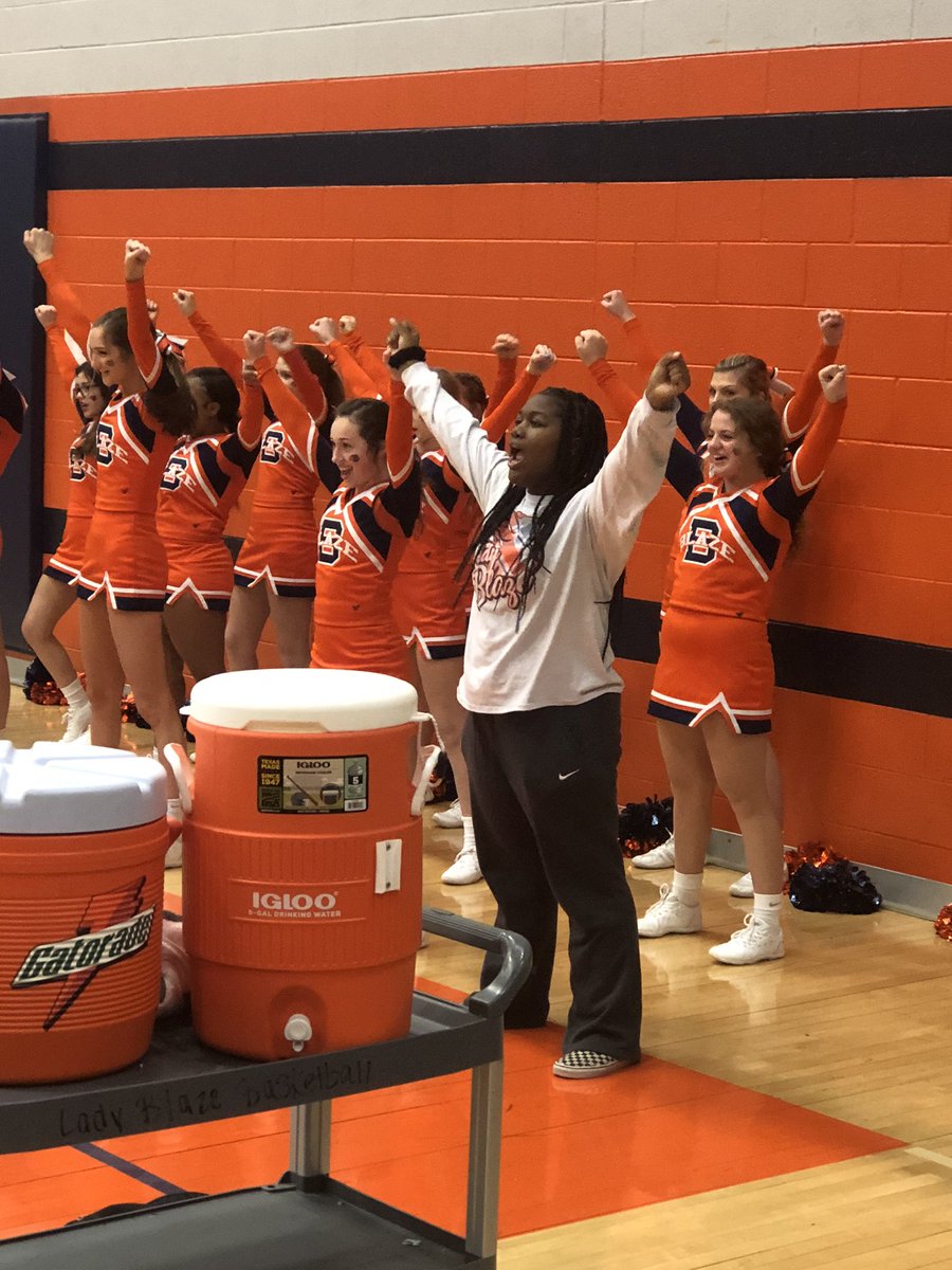 It’s so great to be a Blackman Blaze even our @LadyBlazeHoops  manager gets into it! #weareblackman #shesgotmoves