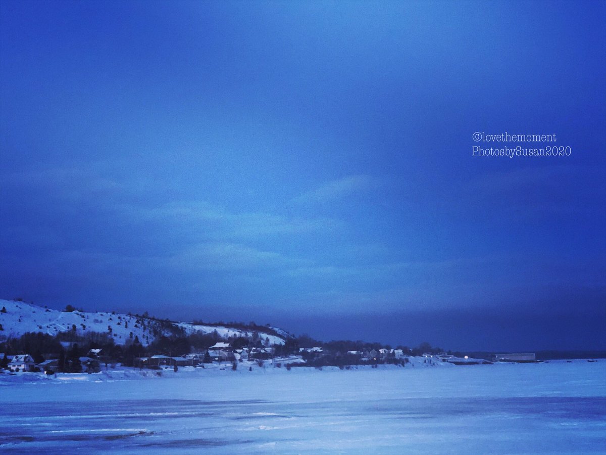 Suz0223's tweet photo. Every moment is undeniably Beautiful!🥰 #lovethemomentphotosbysusan https://t.co/Dk8Mjx9M52