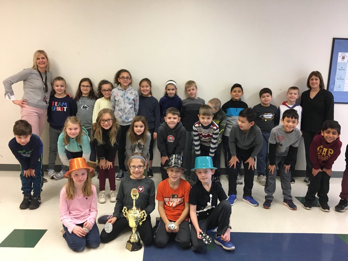 Get ready, Goodnoe! Coming soon on the Afternoon Show <a href="/FirstInMath/">First In Math</a> News!! Tune in on Friday! Thanks Student Council for your continued support of Goodnoe’s math learning! <a href="/RFerri11/">Rachel Ferri</a> Can’t wait!! @topleygesa11