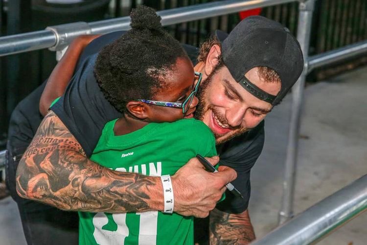 Day 7Tyler Seguin with little fans
