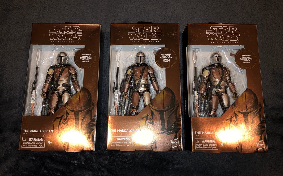 Timay777's tweet image. Finally got my hands on the Target exclusive Carbonized Mandalorian figure. Caught them right off the truck!