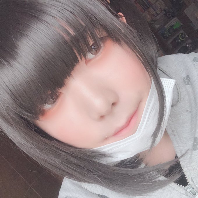 たまにはこっちに女装でもあげようか( ˇωˇ ) 