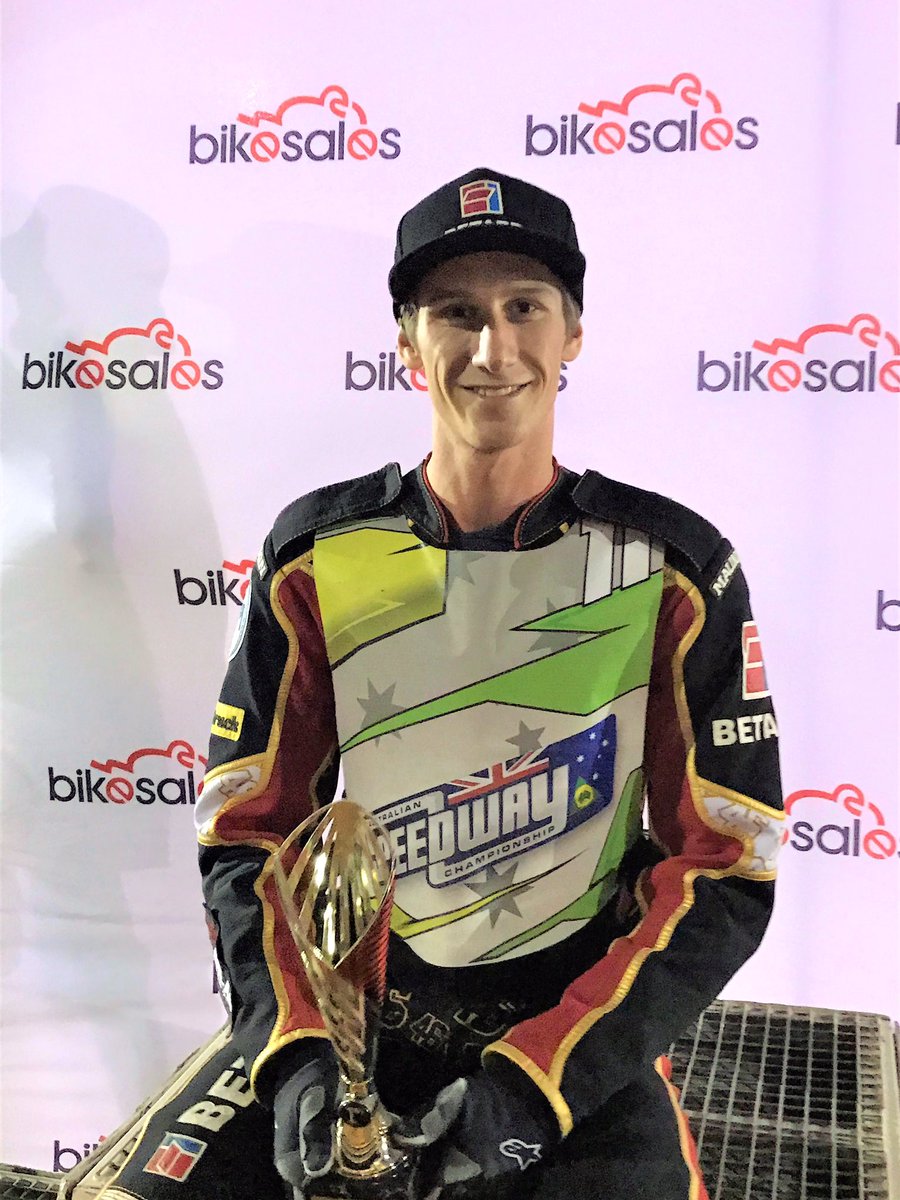 GraceEvans2904's tweet photo. Local boy and professional speedway rider Max Fricke has taken out Round three of the Victorian Solo Championships back on local soil in #Undera last night .. I’ll have the full wrap of the event tonight at 6! @WINNews_She https://t.co/gVuj31tQPG
