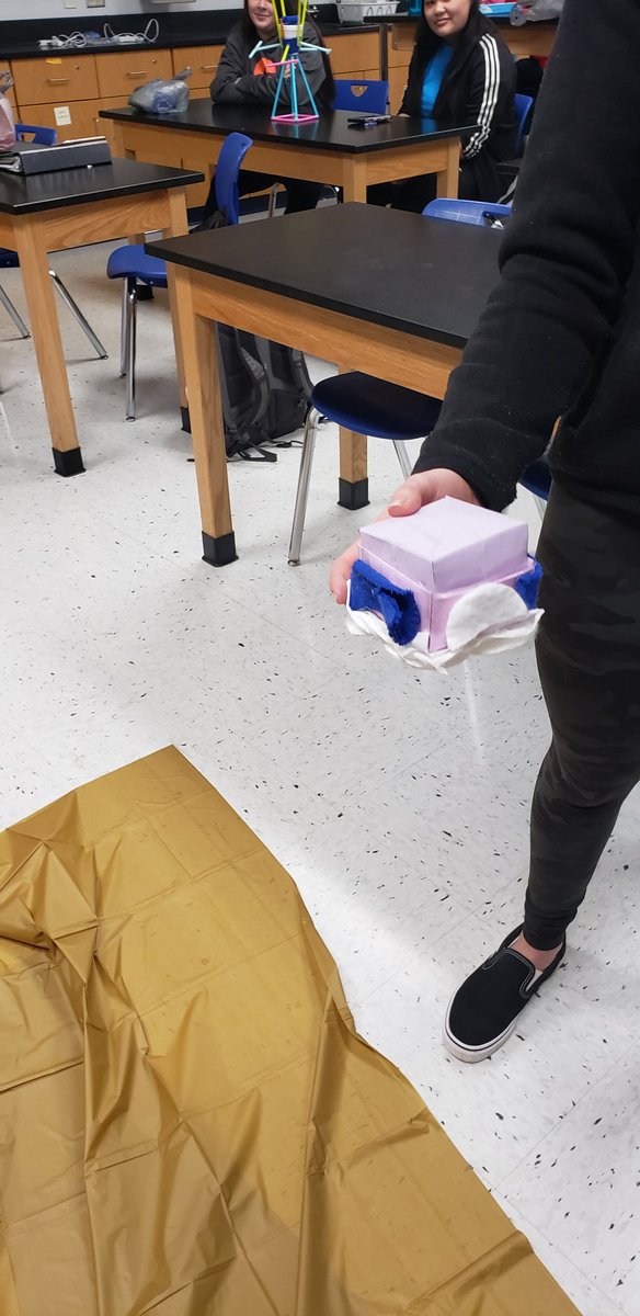 RotoliScience's tweet image. Block 1 Egg Drop ‐ there were some very creative ideas!