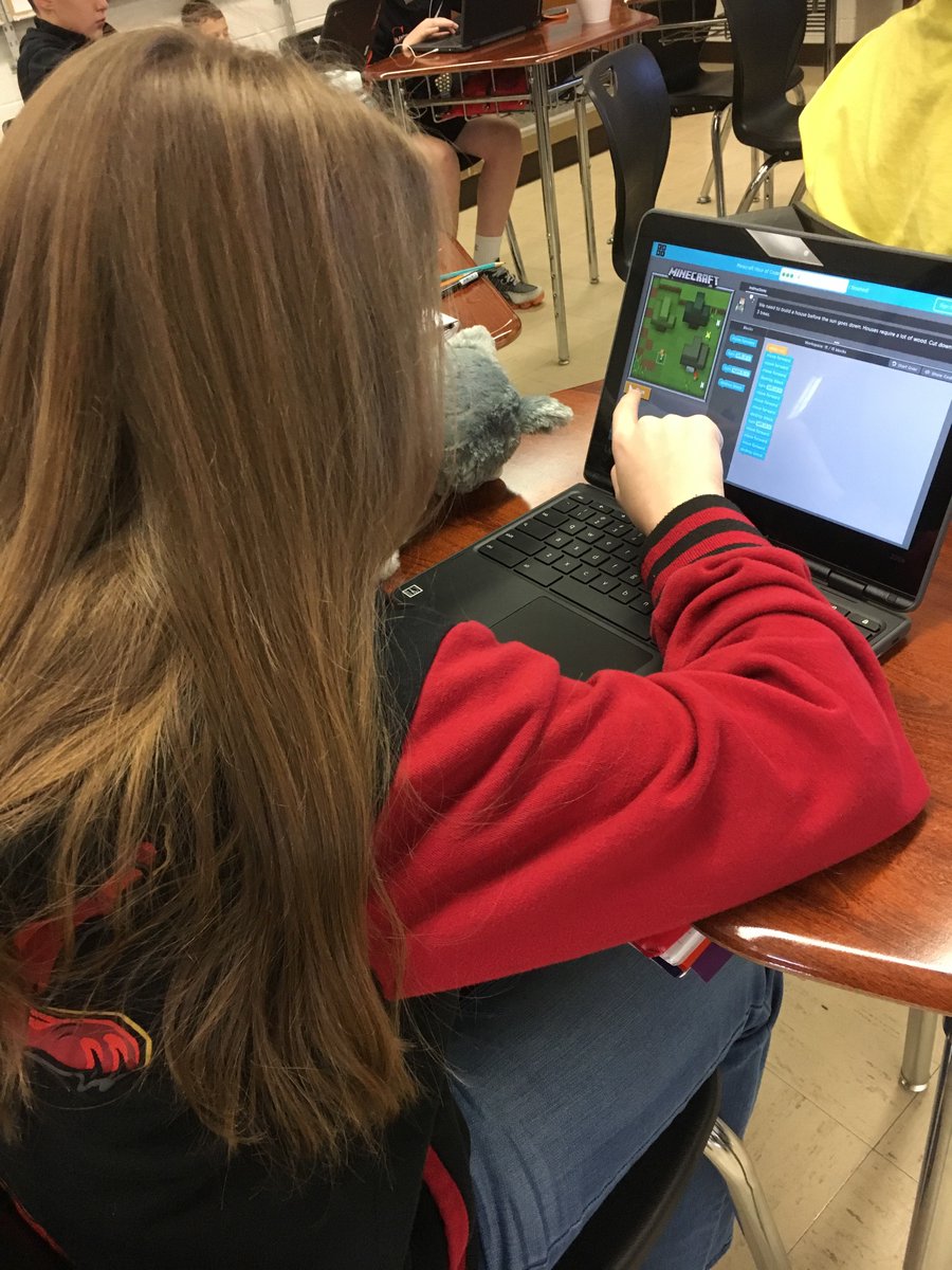 J_cspad's tweet image. We participated in the #hourofcode2019 before the vacation break! I loved seeing all the dance parties. 🧡🖤#teamspadsquad
