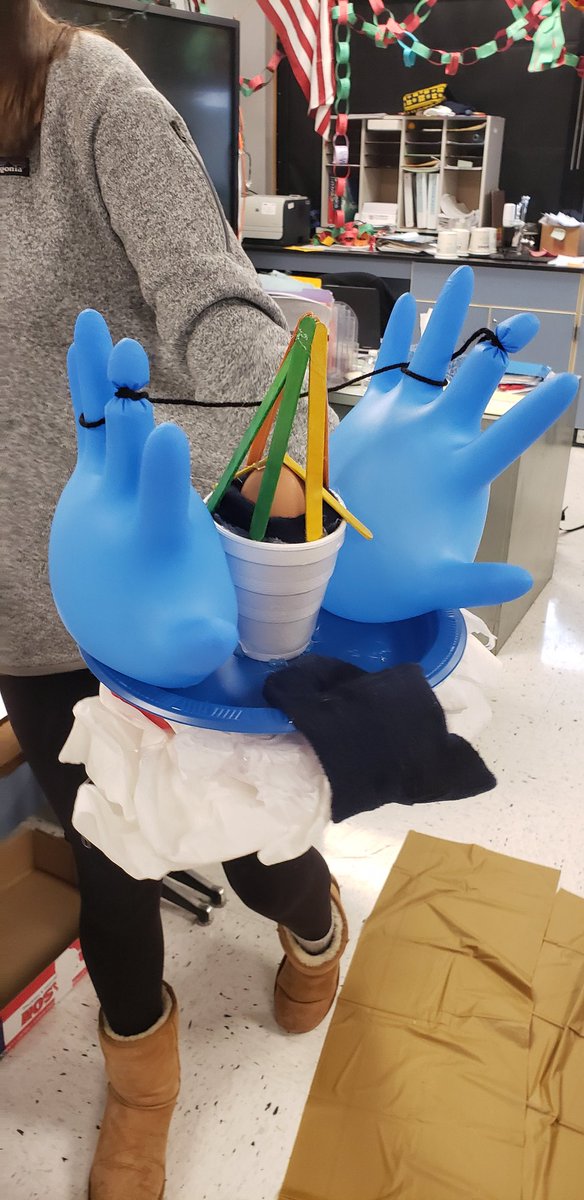 RotoliScience's tweet image. Block 3 Egg Drop - so much egg exposed and yet NO breakage! Outstanding! Bonus action shot for fun. :)