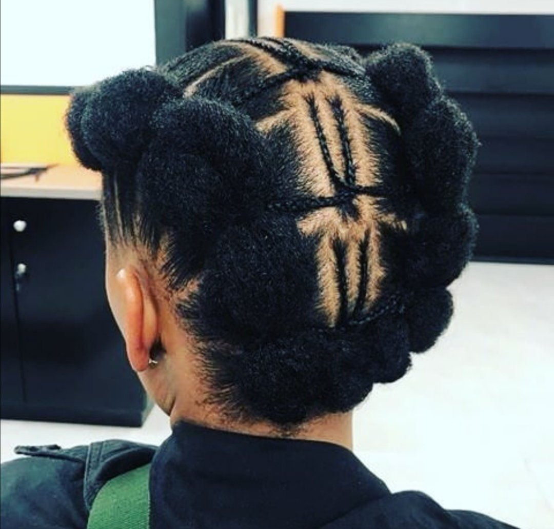 abreathoffresh7's tweet photo. #backtowork in style just show them #janworry has nothing on you moghel #abreathoffreshhair #wcwednesday #WCW #mbokodo https://t.co/Ks7QskB1HK