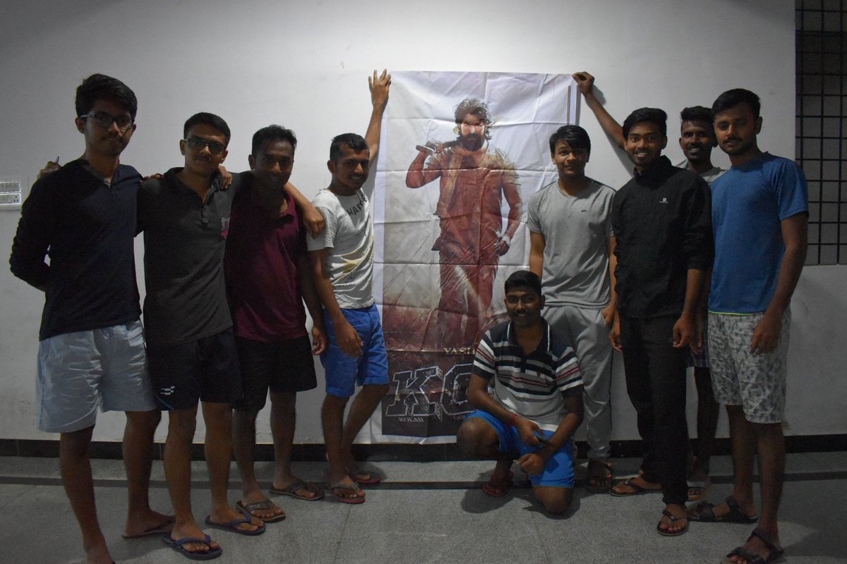 PavanBaluYadav9's tweet photo. The selfless love that we express to our heroes r the best ones...
Just wishing for you bday as for others doesn't make me happy but wt else can I do more than that many many more happy returns of the day my hero have a great success as always🙏 #HappyBirthdayYash https://t.co/CWl5AlfTEb
