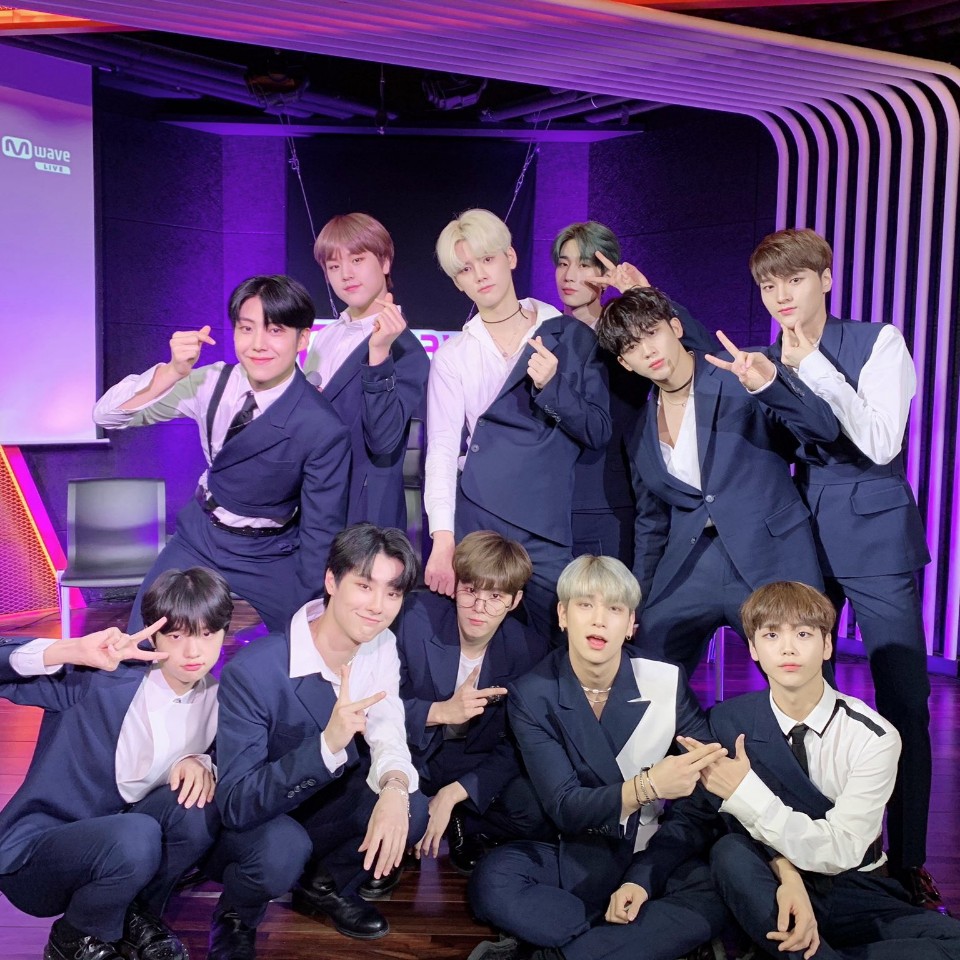 Do_Tony1110's tweet photo. 울게해서미안해 이제웃게해줄께
#엑스원_새로운_시작
우리다시시작하자
#NEWX1_support
엑스원과원잇은 하나니까 https://t.co/n3TVGuFYUz