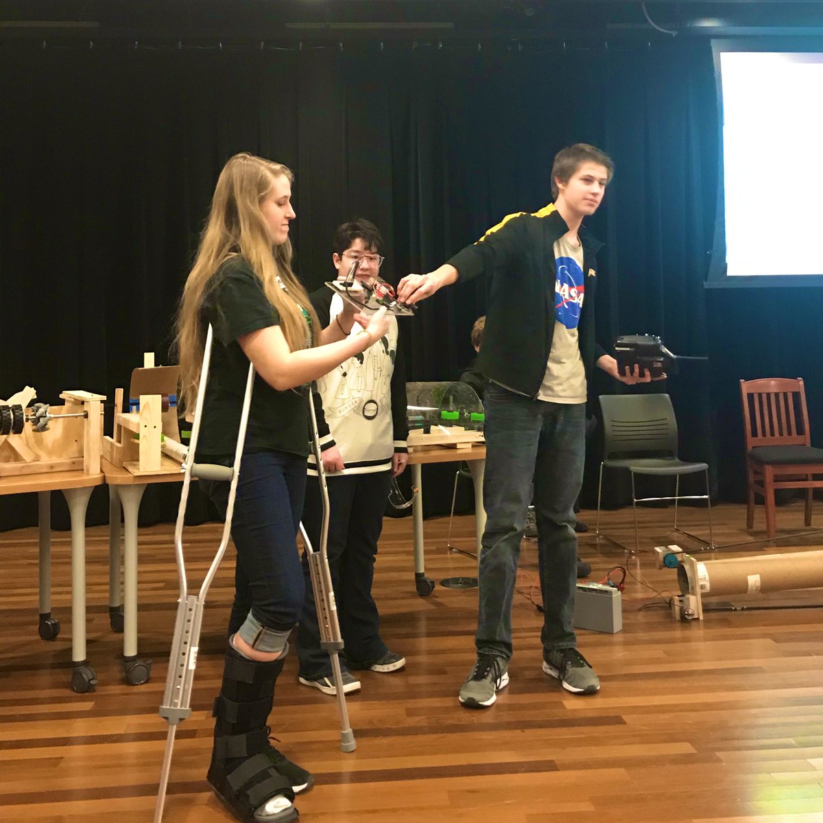 4786nicoletfear's tweet photo. Our students have spent the past three days prototyping mechs for this year’s #INFINITERECHARGE!!! Today we got to watch everyone’s ideas come to life! #nicoletfear #frc2020 #sopumped https://t.co/M51LekFA7B