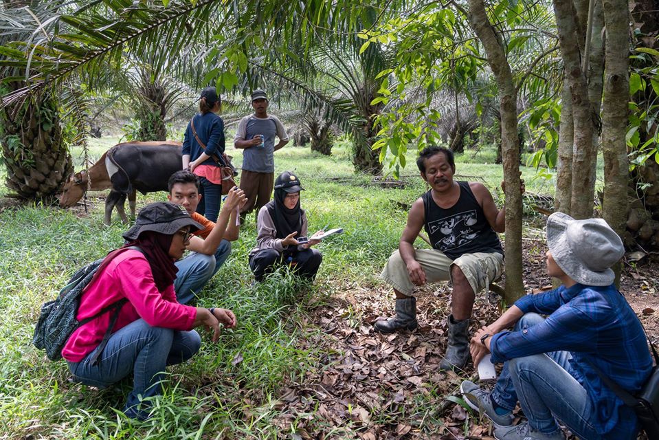 indo_beef's tweet photo. As 2020 gets underway, we look forward to everyone across the IndoBeef program working together to build relationships with farmer groups and smallholder farmers, to improve beef production and livelihoods across five provinces in #Indonesia. https://t.co/LHCwwSWCLy