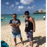仲良しすぎてほっこり♪サンドウィッチマンの２人がオフの旅先で遭遇!一緒に遊ぶw