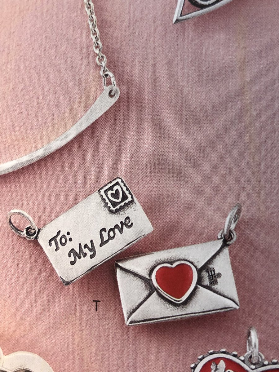 kaitlyntamiah's tweet photo. sooooo why did james avery’s valentines day collection pop off??? https://t.co/qTKn0pDs5u