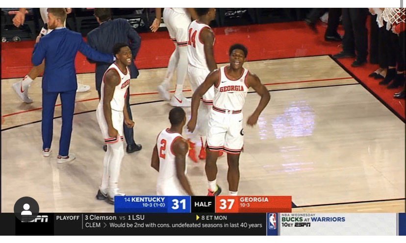 RidgeHickman's tweet photo. When you forget there are two halves in college basketball https://t.co/jNxvGBq80F