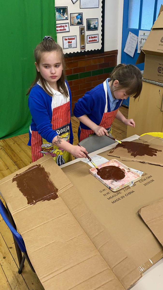 MrsSTwyn's tweet photo. Door painting https://t.co/V1qJGhP0Ti