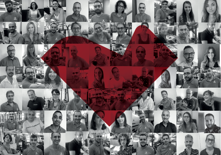 Smartlabel_fr's tweet photo. Toute l’équipe vous souhaite une belle année,
riche en idées et en développement ! Nous vous remercions de la confiance que vous nous avez accordée.🎊 🎉 https://t.co/ZVipNzU3rO