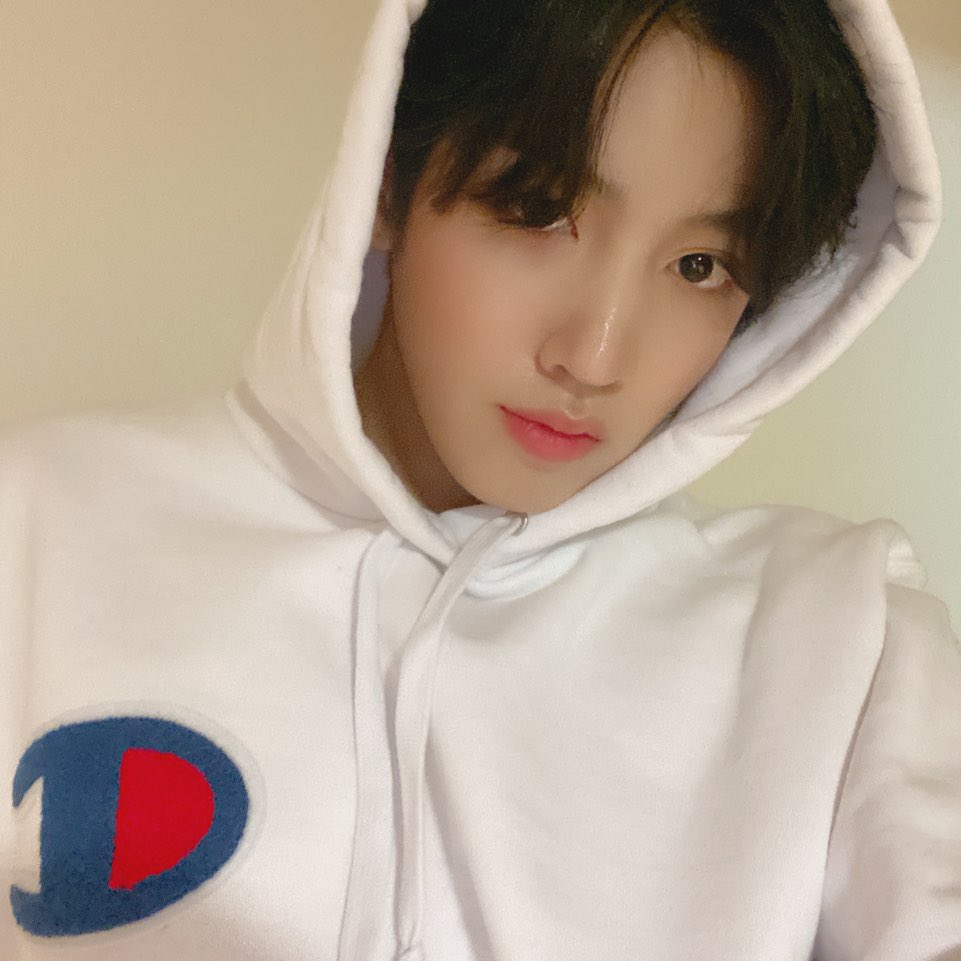 PENTAGON·펜타곤 tweet media