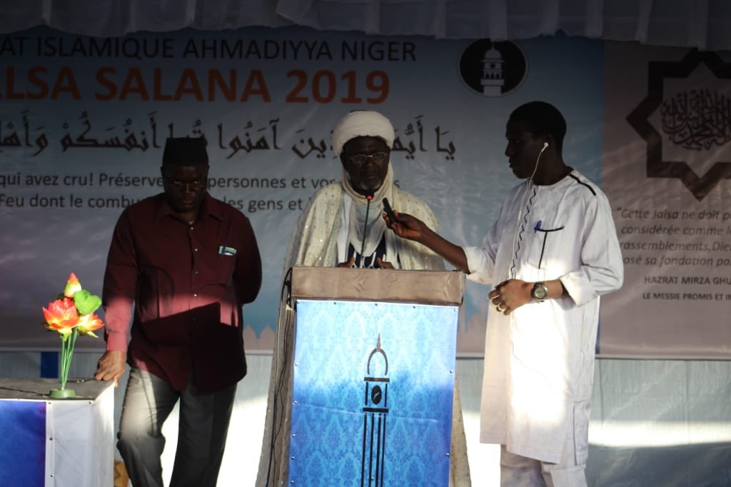 islam_et_media's tweet photo. Souvenirs de la conférence annuelle de la communauté musulmane #Ahmadiyya tenue en décembre 2019 au #Niger 🇳🇪 

Souvenir snaps of the Ahmadiyya #Muslim annual convention held in December 2019 in Niger 🇳🇪  1/2 https://t.co/XNk6PxZ7NH