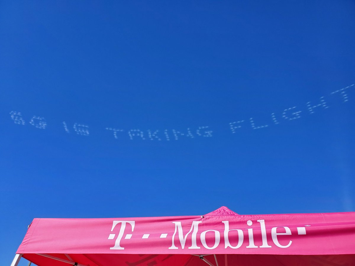 bbraunlich's tweet photo. Showing off our live 5G network during CES and this appeared in the sky. #WeWontStop https://t.co/WNp52106PR