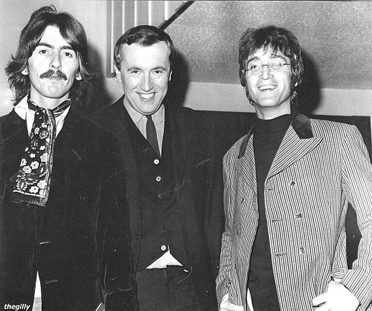 ToursBeatles's tweet image. With David Frost, London 1967  #TheBeatles #DavidFrost #sixties #1960s #sixtiesstyle #sixtiesmusic #sixtieslondon #sixtiestv