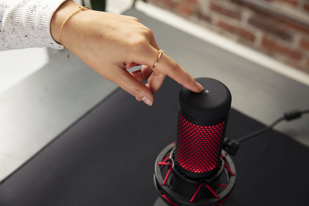 TrendatedTech's tweet photo. #HyperX has launched new product which will definitely excite gamers and streamers - HyperX QuadCast microphone. This microphone will now be available at an MRP of ₹14,900/-

Stay tuned for full review coming soon on #TrendatedTech 

@HyperX
#HyperXQuadCast
#audiophile https://t.co/npQVfddwrS