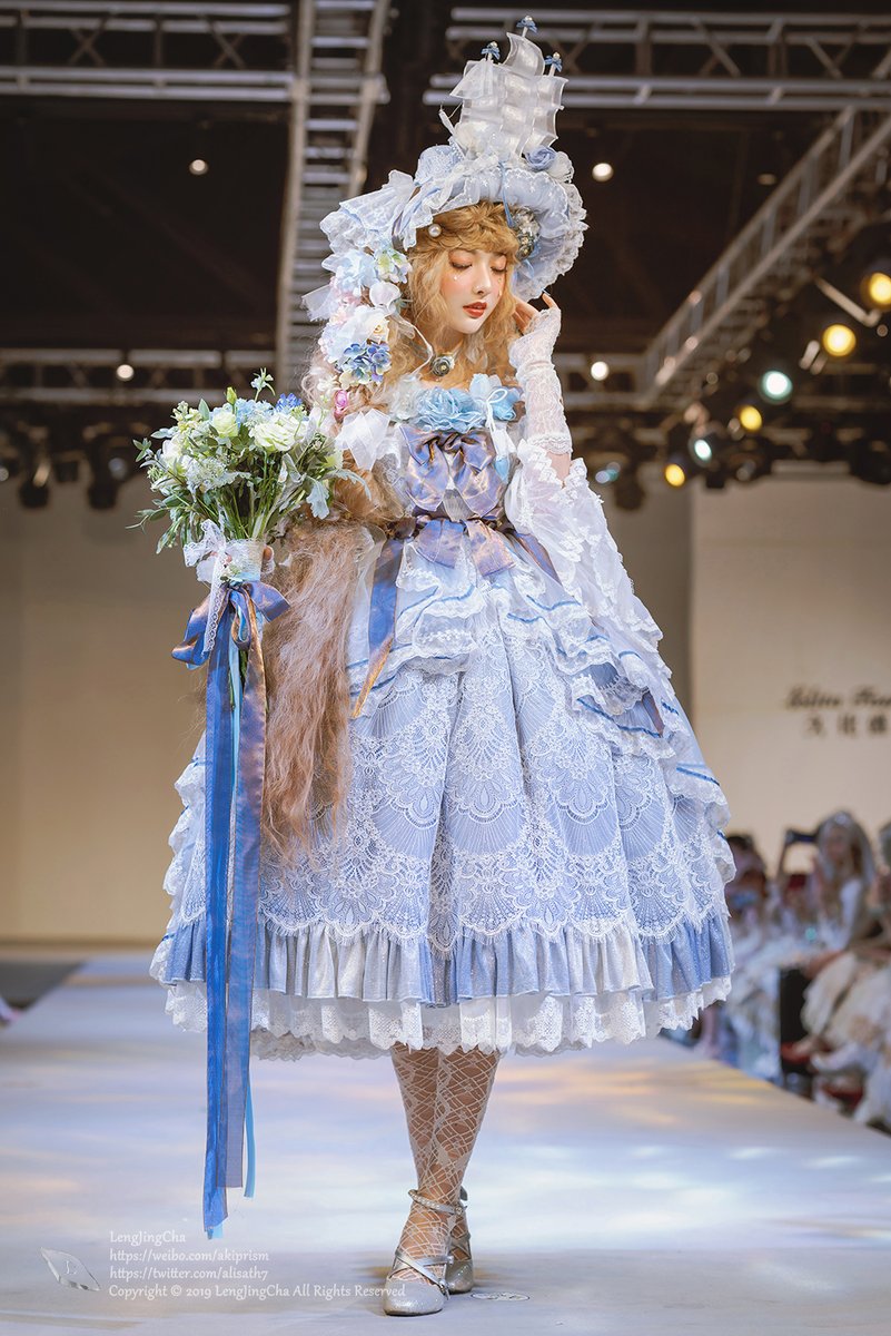 alisath7's tweet photo. #破产LOLITA走秀
#4 https://t.co/GVzzote5hf