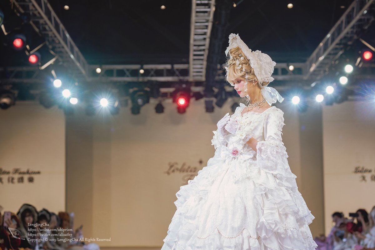 alisath7's tweet photo. #破产LOLITA走秀
#5 https://t.co/WokGSj1vl9