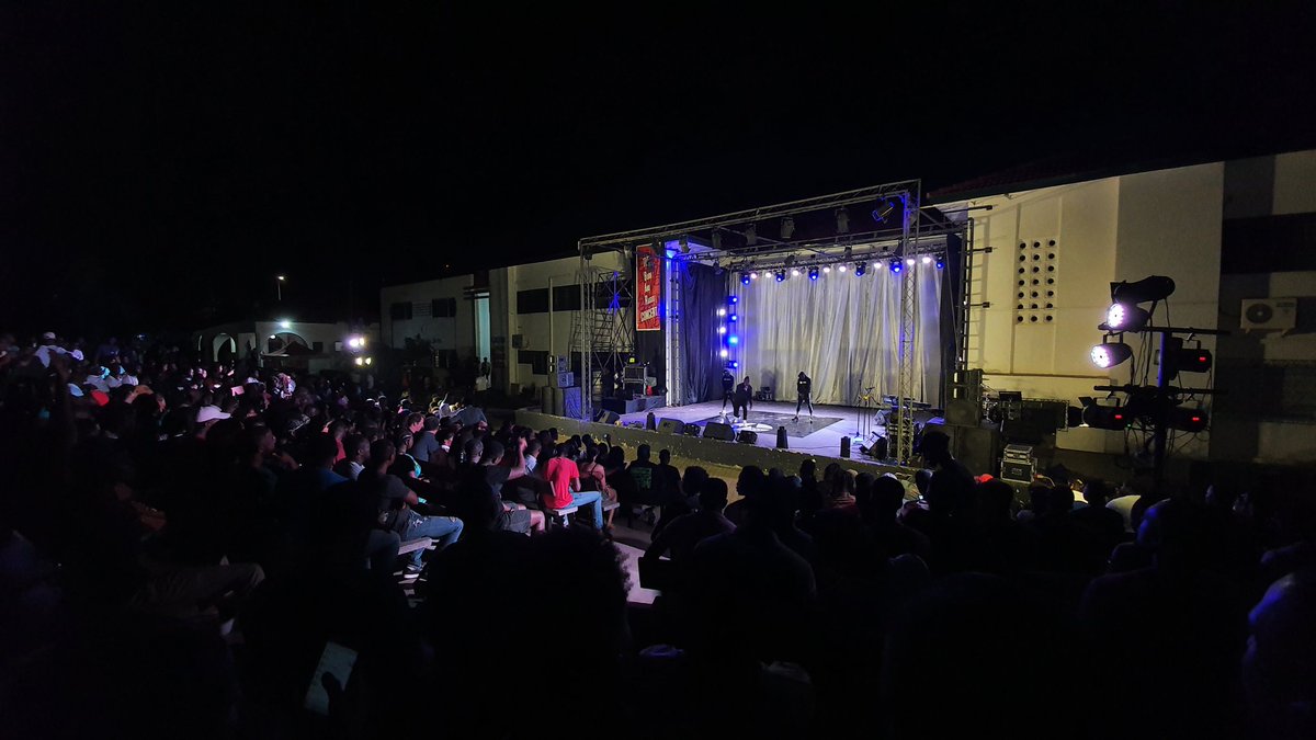 Hitz1039FM's tweet photo. DISCUSSING NOW: Review of December 2019 events.
#Afrochella19
#DettyRave19
#BARConcert19
#Rapperholic19
#DaybreakHitz https://t.co/6Q93oa27gn