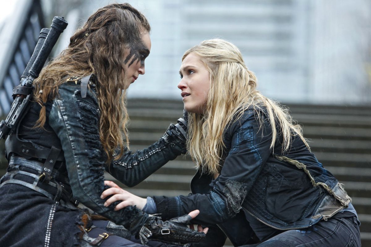 AbaevD's tweet photo. Those who say that Lexa is dead, but guess what, she is more alive than you think, Lexa and Clarke, Clexa is a iconic story that will remember forever, you can argue with me block or unfollow i fucking don't care. 
#Clexa ♾ #lexa #Clarke #clexa2020 https://t.co/XKEoTvGlna