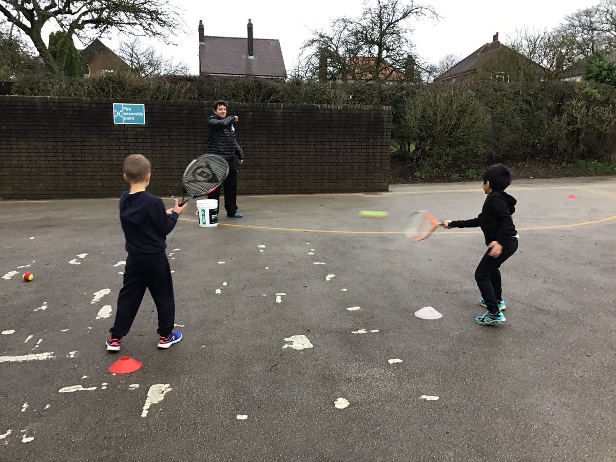 Ashby_Hill_Top's tweet photo. Thank you Jack #ACLTC for our tennis coaching yesterday ... more of the same on Thursday and Friday. https://t.co/2a5uECJO5I