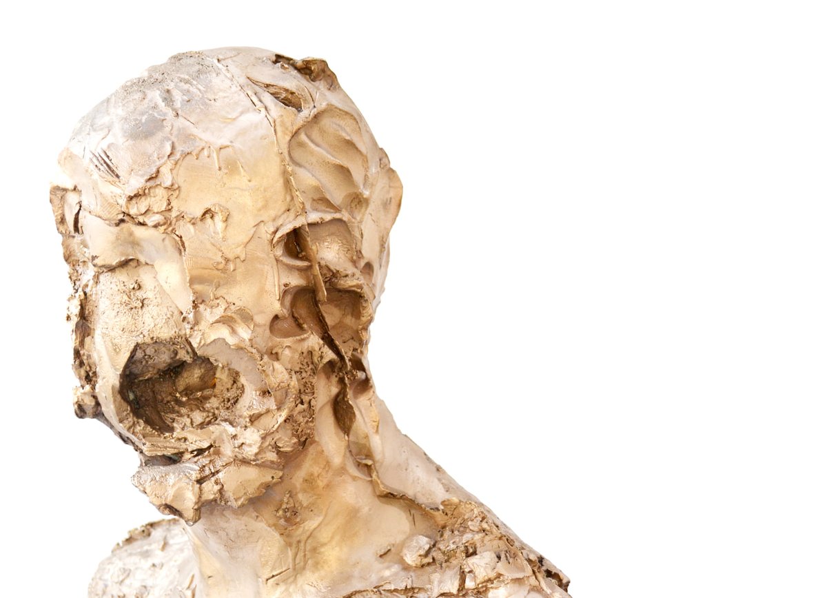 Ruhanjvv's tweet photo. New Breed Series
Title: Portrait A
Medium: Patinated Bronze on Namibian Marble 
Dimensions: 565mm x 420mm x 260mm 
Edition: 3

#bronze #bronzesculpture #sculpture #ceramic #ceramicshell #southafricanart #southafricansculpture #sculptor #patina #art https://t.co/aRDYiPgBX8
