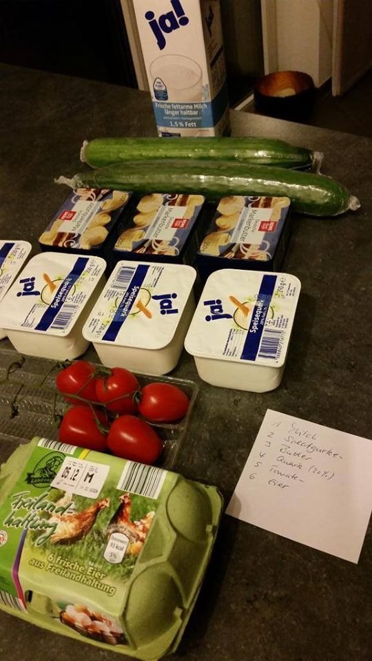 Ingeborch's tweet photo. Habe den Mann mit Liste einkaufen geschickt und die Punkte vergessen... https://t.co/iaQ0pIyAXF