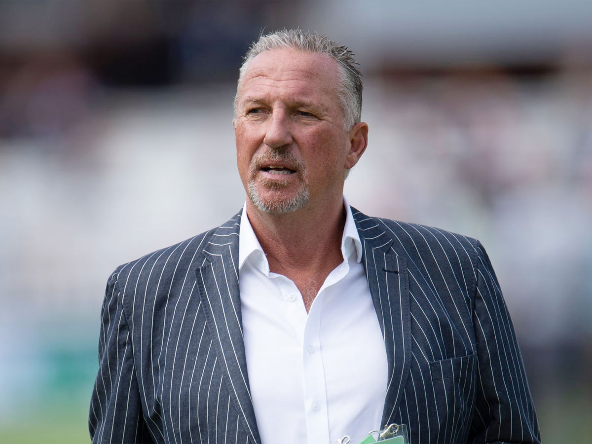 toisports's tweet photo. #4daytests #SAvENG 

Leave Test cricket alone, says @BeefyBotham after @englandcricket's thrilling win

Details 👉 https://t.co/n7HMmrDL2X https://t.co/d1HbH6o52o