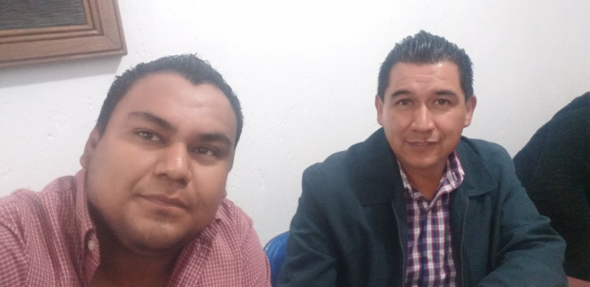 DelaOSot's tweet photo. Agradecemos a nuestro Diputado Federal Felipe Arvizu, por compartir estos momentos y apoyar las tradiciones. 

@mario_delgado
@lopezobrador_

#RoscaDeReyes 
#VaPorIxtapaluca https://t.co/SbTgkyFN7V