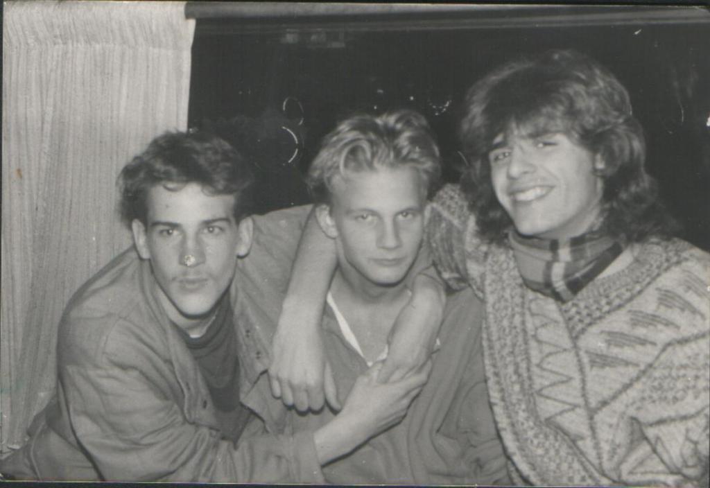 SwitchZin's tweet photo. Vandaag zou je 50 jaar zijn geworden https://t.co/2GHvfd3wDg https://t.co/NQw9ia3wMo