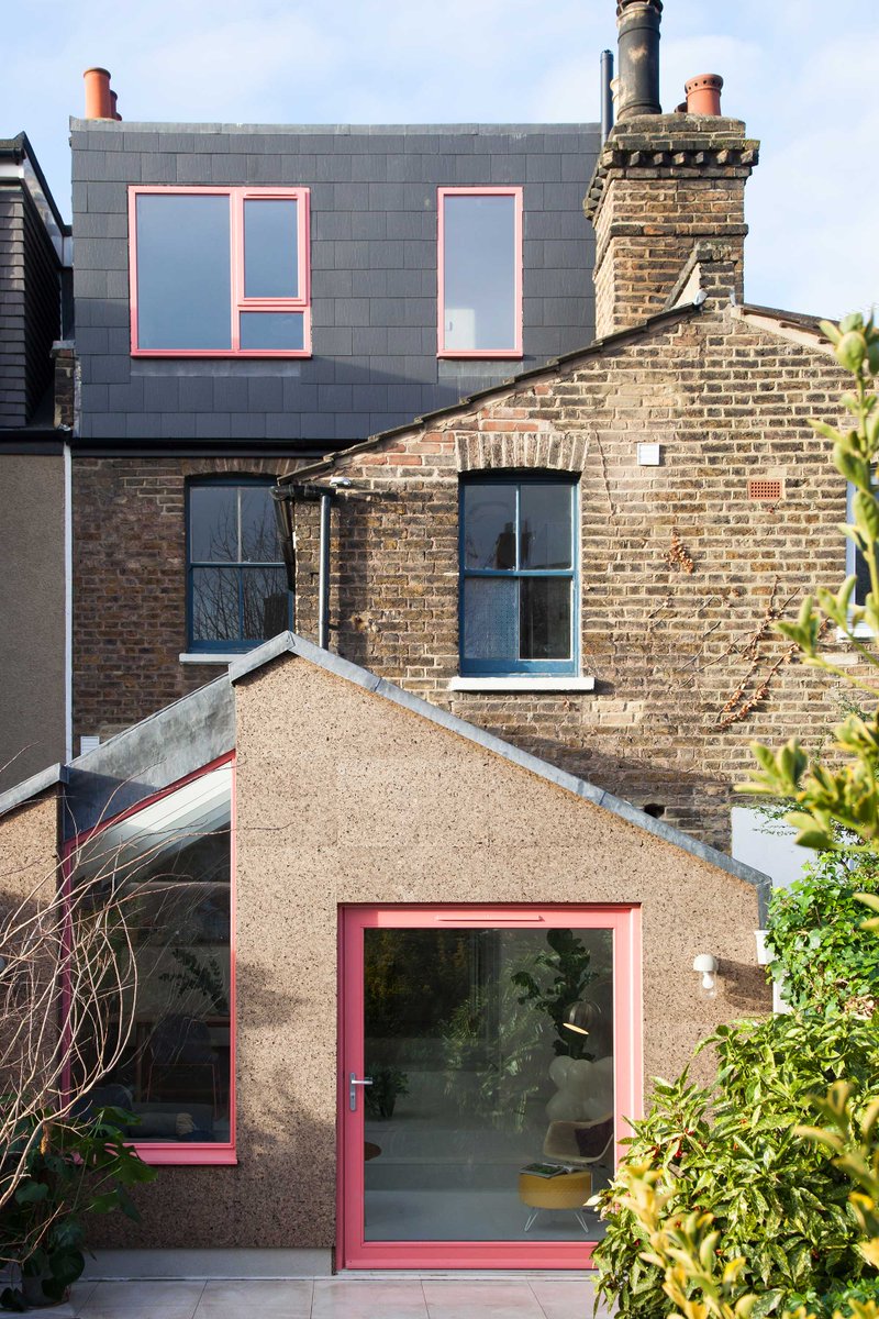 ELLEDecoUK's tweet photo. 2020 is destined to be the age of all things eco – and architects are listening up, returning to the super-material of the 70s: cork! Discover groundbreaking, carbon-friendly builds in our Feb issue https://t.co/GhrXjYABFZ https://t.co/Pnqx2pkmDh