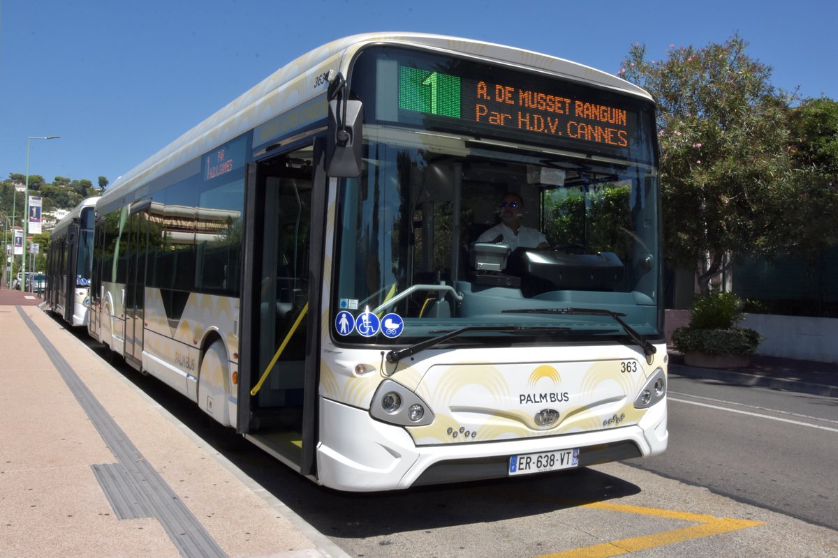 PALMBUS's tweet photo. ⚠️ En raison de la grève ce jeudi 09/01, d'importantes perturbations sont attendues sur le réseau PALM BUS.
🚍 Service minimum sur les lignes : #PalmExpress, #PalmBus 1-2-4-6AB-10-21-22-620, #PalmImpérial, #PAD.
❌ Pas de bus sur les autres lignes.
Infos : https://t.co/FoGBeblxYb https://t.co/DjKocaZWRR
