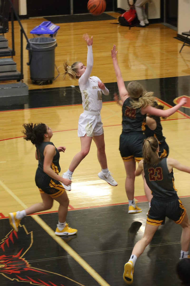 SRHSsquawk's tweet image. In a game that came down to the wire, @SouthridgeGBB outlast Central Catholic 51-50 in its penultimate non-league game. #GoHawks