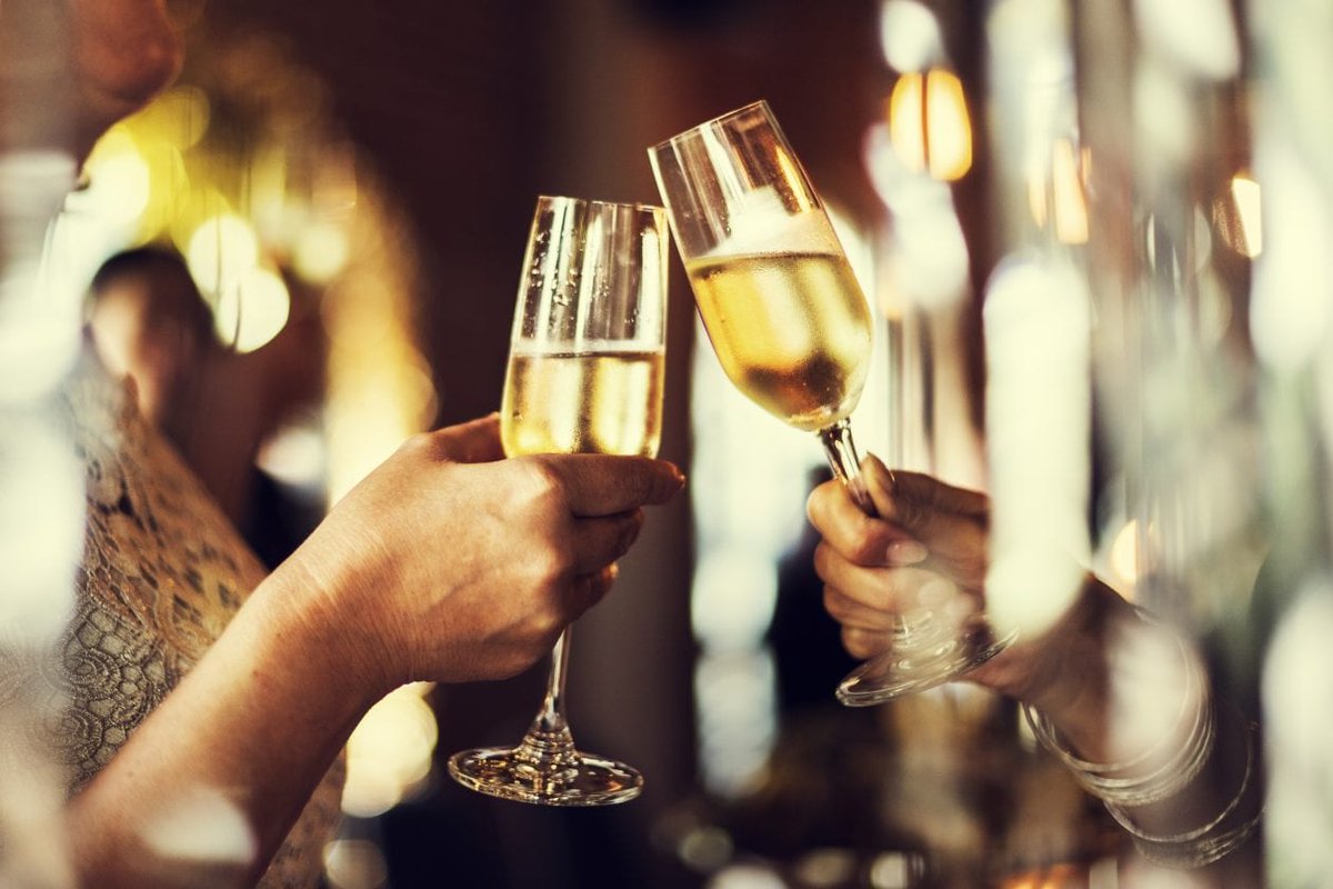 Bent u erbij vanavond om 20 uur? Graag heffen wij dan het glas met u op een mooi 2020. Ook kiezen we de Vrijwilliger van het jaar en huldigen we maar liefst 40 (!) unieke Bronckhorster winnaars van een NK, EK en/of WK in hun sport in 2019. Graag tot straks!