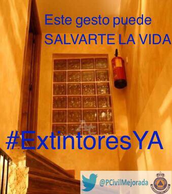 PCivilMejorada's tweet photo. #HogarSeguro Aprovecha que estamos en #rebajas y hazte con estos dos objetos que, en caso de ser necesario, TE SALVARÁN LA VIDA!!!
#DetectoresYA!
#ExtintoresYA! https://t.co/pIwT9X9azL