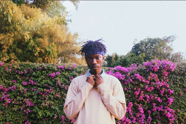 lostbutnottruly's tweet photo. F L O W E R B O Y . https://t.co/qpP2q6hO8T