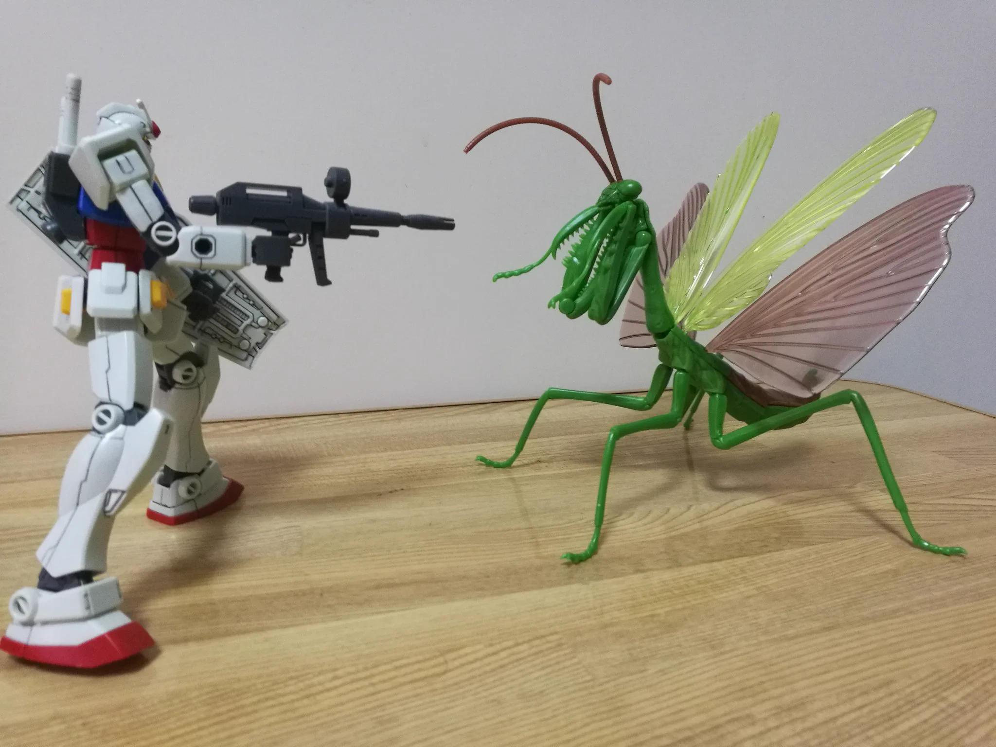 ガンダムに勝てる！巨大カマキリのプラモデルを作ってみた。