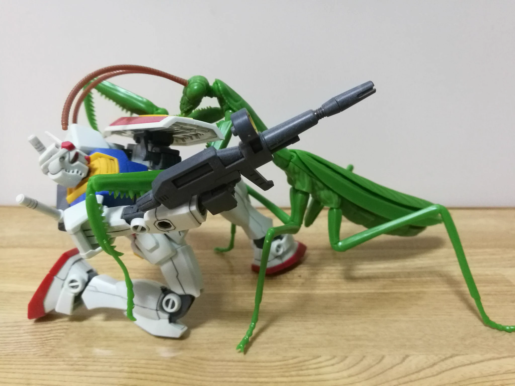 ガンダムに勝てる！巨大カマキリのプラモデルを作ってみた。