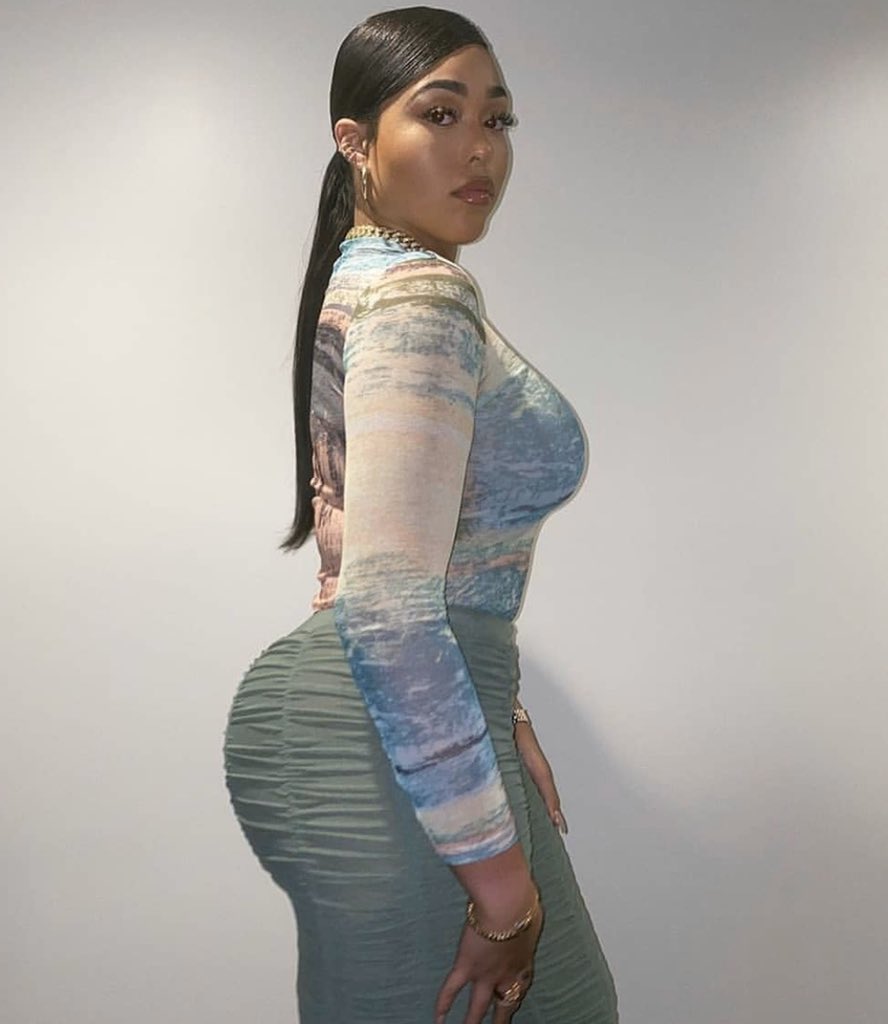 dabuttlover69's tweet photo. Curvaceous Cutie #Thickity #GrownWoman #curvesahead #Chocolategoodies #Baddie #chocolatesexy #hottie #tits #ebonyhotwife #blackwoman #sexyaf #BlackGirlMagic #blackgirlsrock #blacklust #ebonydream #ebonylust #fineAF #thicc #thickgirl #hips #booty #thickerthanasnicker #yum #FineAF https://t.co/bH1SIcX98p