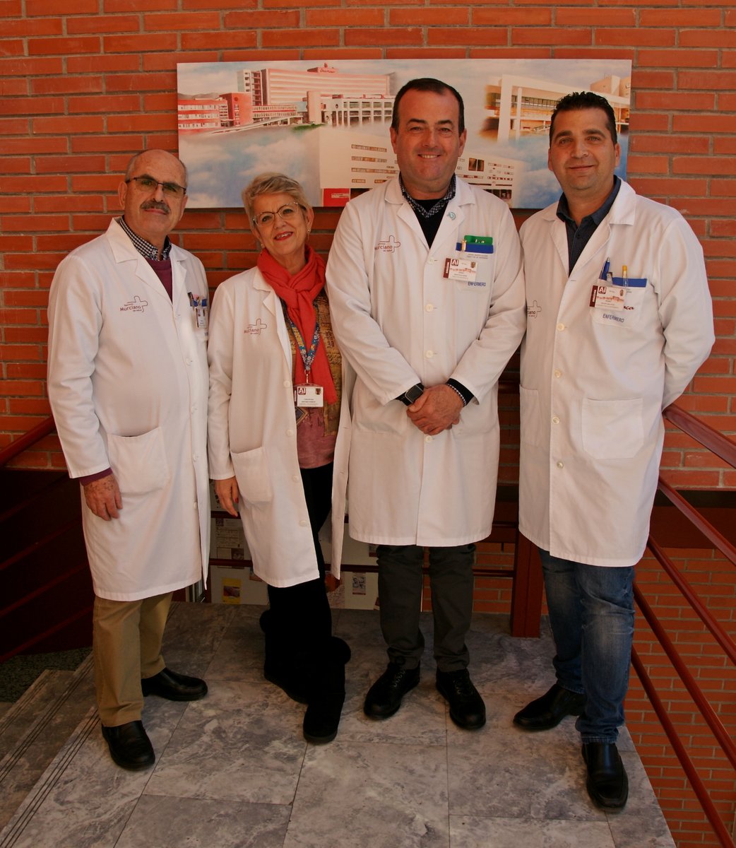AreaUnoArrixaca's tweet photo. 📢Pedro Soler Gallego, se ha incorporado como subdirector de enfermería del @AreaUnoArrixaca, queremos desearle muchos éxitos en esta nueva etapa profesional. ¡Bienvenido!🤗 🤗
En la 📸 con el director de enfermería @JIA1966 y los subdirectores @CONCEPCIONMAR16 y Francisco Marín. https://t.co/sx0aSAnVIf