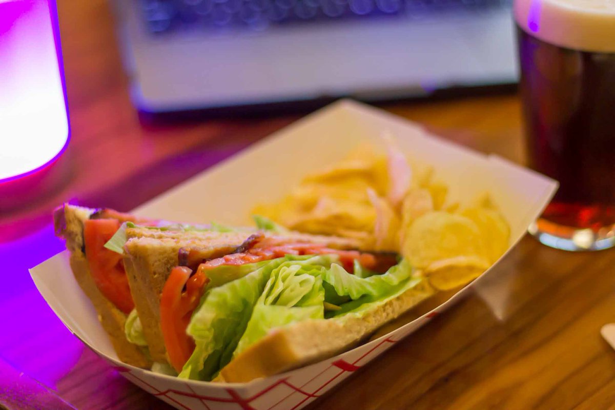 Celebrate making it to hump day with $4 pints every Wednesday 4pm-close! Enjoy a Benton’s BLT while you’re here! #knoxville #knoxrocks #caftbeer #ipa